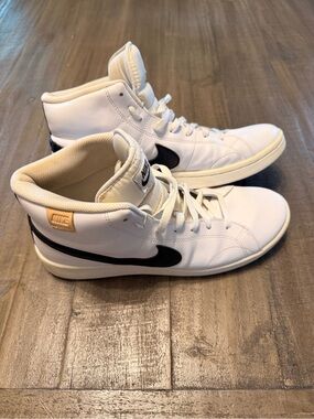 Nike Court Royale 2 Mid Mens Size 11 White Black Gold Athletic Shoes Sneakers